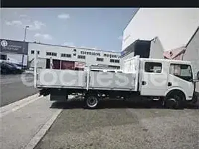Usado Nissan Cabstar Comfort 130 CV (95 kW) 2011 Blanco Pickup/Camioneta