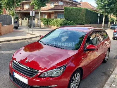 Usado Peugeot 308 SW Style 120 CV (88 kW) 2016 Rojo Familiar