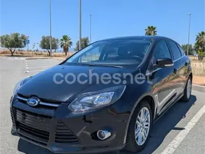 Usado Ford Focus Titanium 125 CV (91 kW) 2014 Negro Berlina