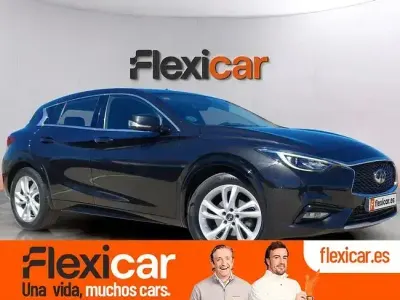 Usado Infiniti Q30 Premium 156 CV (114 kW) 2019 Negro