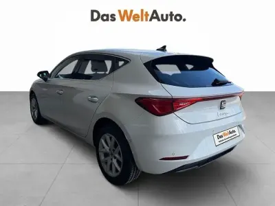 Usado Seat Leon Style 116 CV (85 kW) 2025 Blanco