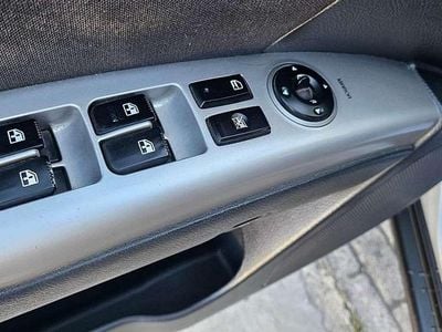 Usado Hyundai Santa Fe Style 155 CV (114 kW) 2007 Gris / plata SUV