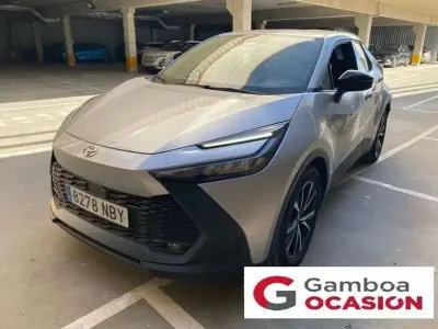 Usado Toyota C-HR Advance 141 CV (103 kW) 2025 Gris SUV