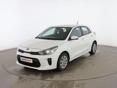 Blanco Usado 2017 Kia Rio Utilitario | 9899 € (Precio justo)