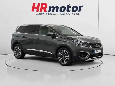 Usado Peugeot 5008 Allure 131 CV (96 kW) 2019 Gris SUV