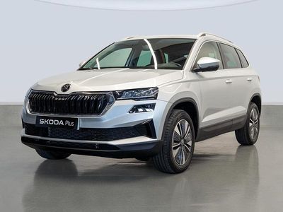 Usado Skoda Karoq Selection 150 CV (110 kW) 2025 Gris plata SUV