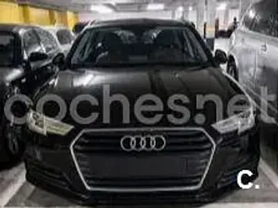 Usado Audi A4 150 CV (110 kW) 2016 Negro Familiar