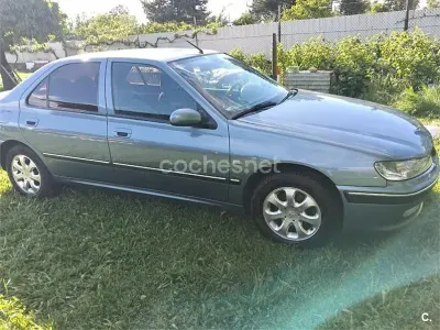 Usado Peugeot 406 110 CV (80 kW) 1999 Azul Berlina