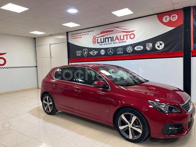 Granate Usado 2018 Peugeot 308 Access Berlina | 9900 € (Precio justo)