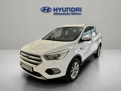 Usado Ford Kuga Titanium 120 HP (88 kW) 2017 Branco SUV