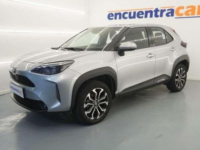 Usado Toyota Yaris Cross Active 116 CV (85 kW) 2024 Plateado SUV