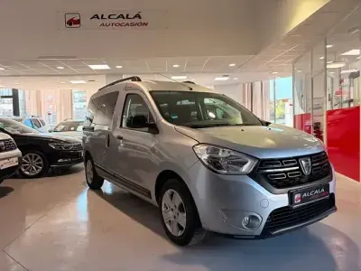 Usado Dacia Dokker Comfort 95 CV (69 kW) 2020 Gris Monovolumen