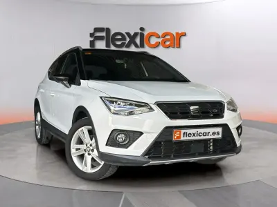 Usado Seat Arona FR 150 CV (110 kW) 2019 Blanco SUV