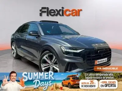 Usado Audi Q8 S-line plus 286 CV (210 kW) 2022 Gris SUV