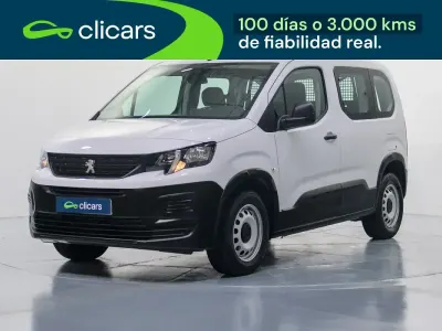 Begagnad Peugeot Rifter Business-Line 100 HK (73 kW) 2023 Vit Minibuss