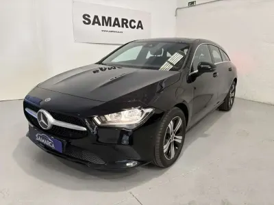 Usado Mercedes CLA200 Shooting Brake 150 CV (110 kW) 2021 Negro Familiar