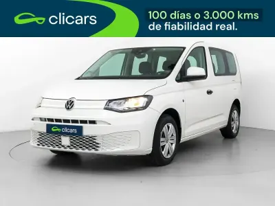 Usado VW Caddy 102 CV (75 kW) 2023 Blanco Monovolumen