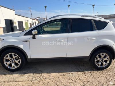 Blanco Usado 2012 Ford Kuga Trend SUV | 9500 € (Un poco caro)