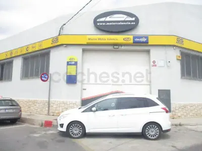 Usado Ford Grand C-Max Titanium 115 CV (84 kW) 2014 Blanco Monovolumen