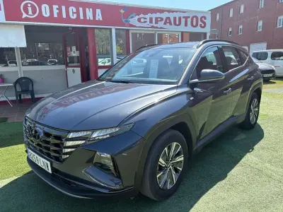 Usado Hyundai Tucson 136 CV (100 kW) 2021 Gris SUV