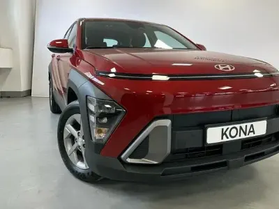 Usado Hyundai Kona 129 CV (94 kW) 2025 Granate SUV