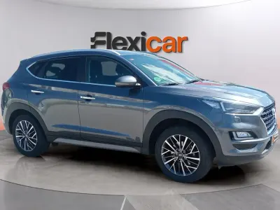 Usado Hyundai Tucson 132 CV (97 kW) 2018 Gris SUV