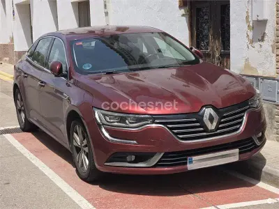 Usado Renault Talisman Zen 160 CV (117 kW) 2019 Granate Berlina