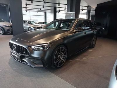 Gris Usado 2024 Mercedes C300 AMG Familiar | 94.900 €