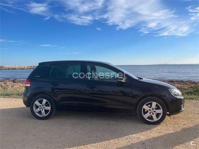 Usado VW Golf VI Advance 105 CV (77 kW) 2011 Negro Utilitario