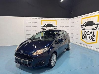 Usado Ford Fiesta 95 CV (69 kW) 2017 Azul Berlina