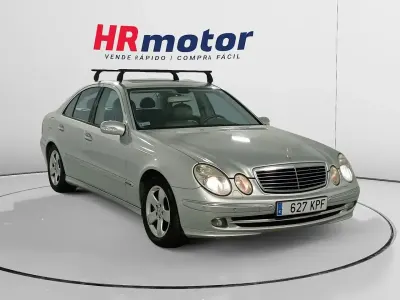 Usado Mercedes E350 Avantgarde 272 CV (200 kW) 2005 Gris Berlina