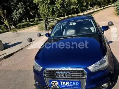 Usado Audi A1 Attraction 105 CV (77 kW) 2011 Azul Utilitario