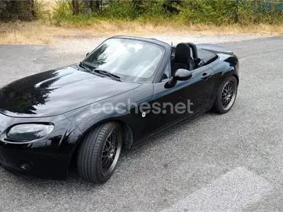 Usado Mazda MX5 Active 126 CV (92 kW) 2006 Negro Descapotable