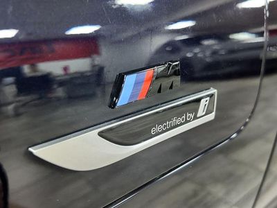 Usado BMW 545e M Sport 394 CV (289 kW) 2022 Azul Berlina