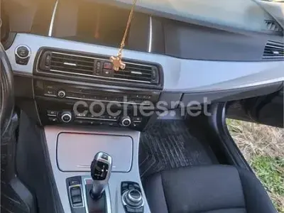 Usado BMW 520 184 CV (135 kW) 2014 Negro Familiar