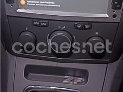 Usado Opel Zafira Cosmo 120 CV (88 kW) 2005 Negro Monovolumen