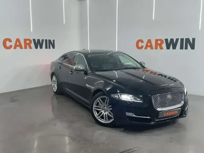 Usado Jaguar XJ Premium Luxury 300 CV (220 kW) 2017 Negro Berlina