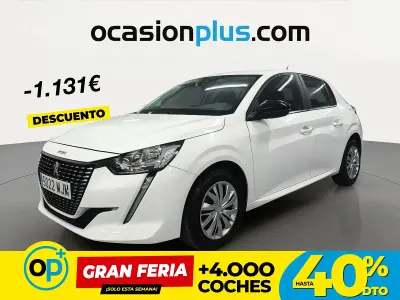 Usado Peugeot 208 Active 100 CV (73 kW) 2023 Blanco Utilitario