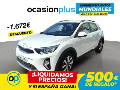Usado Kia Stonic 100 CV (73 kW) 2025 Blanco SUV