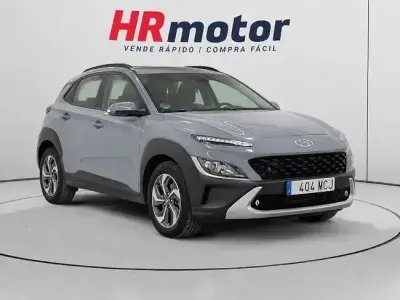 Usado Hyundai Kona 141 CV (103 kW) 2022 Gris SUV