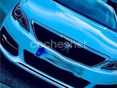 Usado Peugeot 308 Style 100 CV (73 kW) 2019 Blanco Berlina