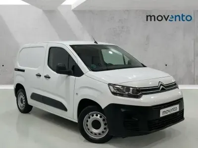 Usado Citroën Berlingo 100 CV (73 kW) 2019 Blanco Monovolumen