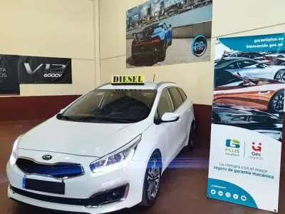 Usado Kia Ceed Sportswagon 136 CV (100 kW) 2017 Blanco Familiar