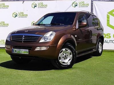 Usado Ssangyong (KGM) Rexton 120 CV (88 kW) 2004 Marrón SUV