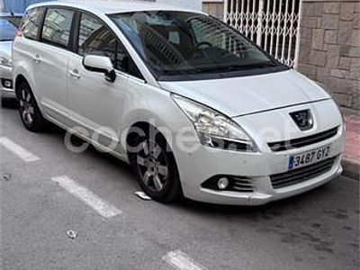 Usado Peugeot 5008 Premium 110 HP (80 kW) 2010 Branco Monovolume