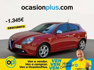 Usado Alfa Romeo Giulietta 120 CV (88 kW) 2018 Rojo Utilitario