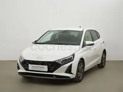 Usado Hyundai i20 100 CV (73 kW) 2025 Blanco Utilitario