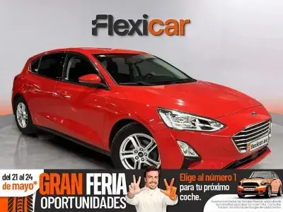 Używany Ford Focus Vignale 125 KM (91 kW) 2018 Czerwony
