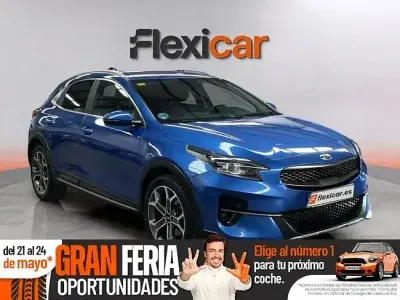 Usado Kia XCeed 140 CV (102 kW) 2020 Azul SUV