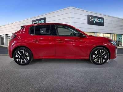 Usado Peugeot 208 Allure 102 CV (75 kW) 2024 Rojo Utilitario